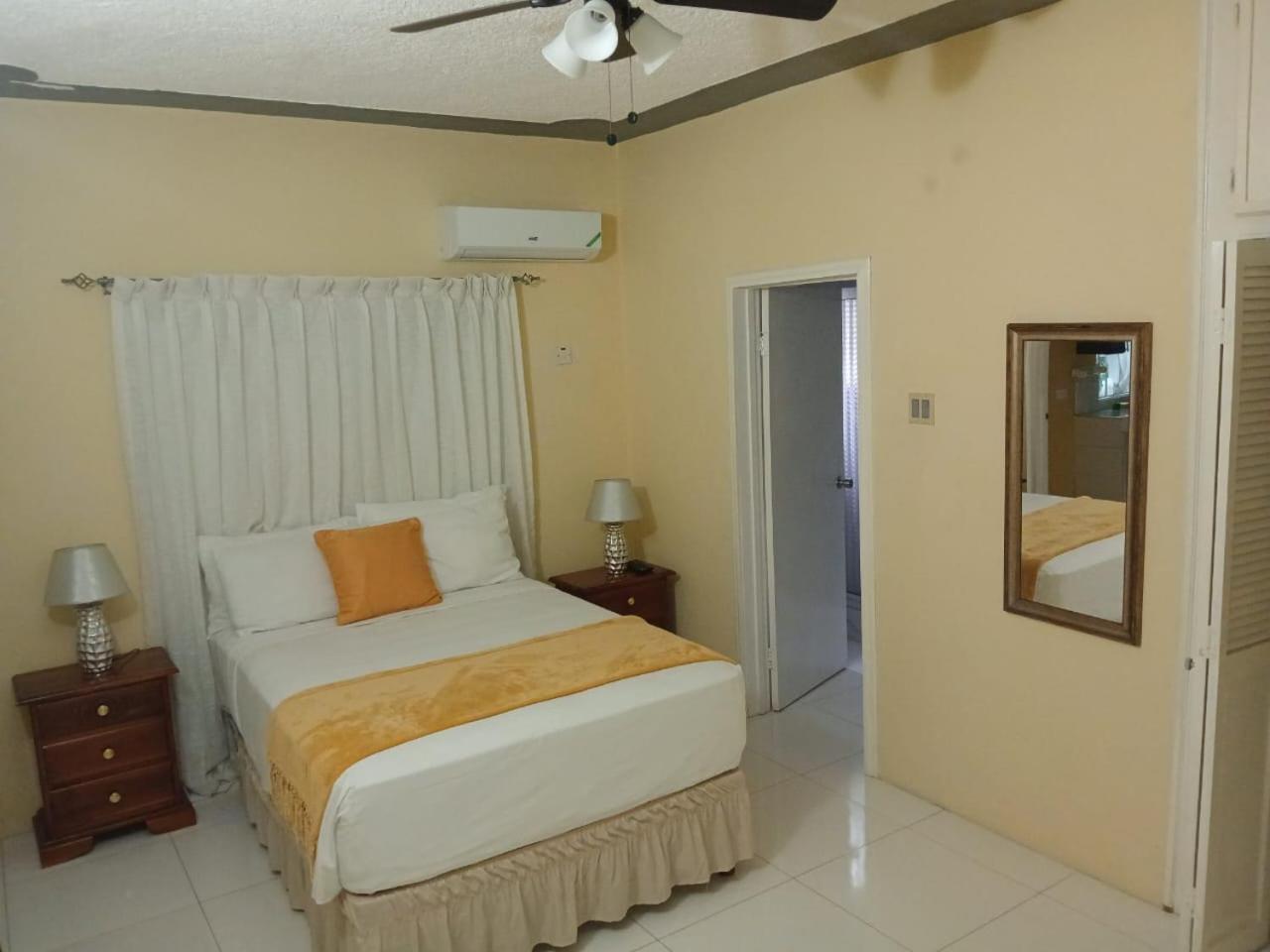 Runthings Hideaway Stay เนกริล ภายนอก รูปภาพ